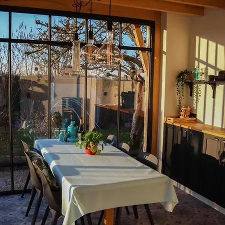 Het Mezennest Bed & Breakfast *